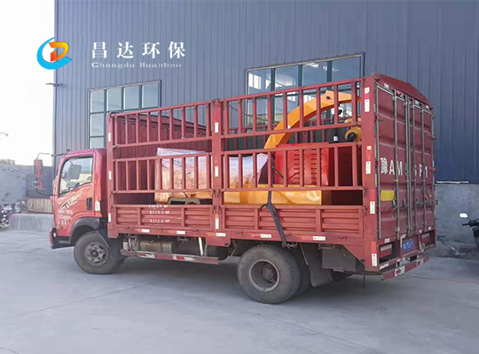 湖北客戶自提大型樹枝粉碎機（jī）