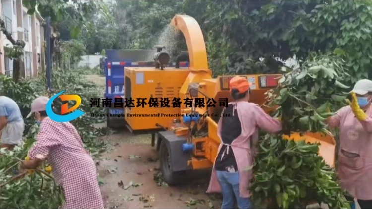 河南昌達HC-6145智能進料樹（shù）枝粉碎機浙江杭州（zhōu）客戶現場